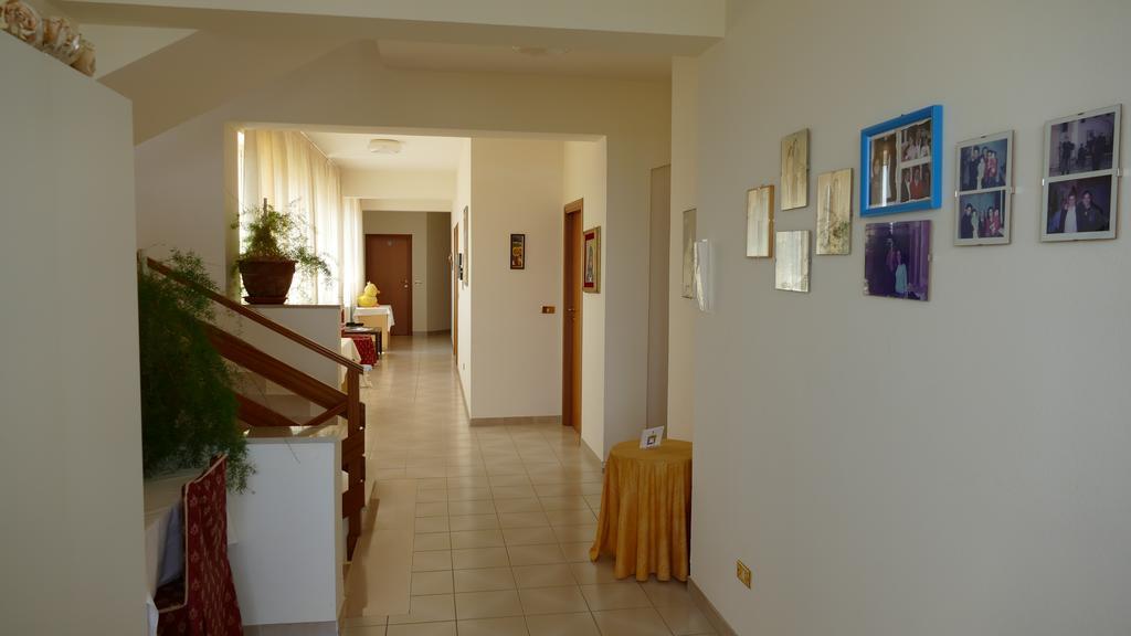 Hotel L'Ulivo Mirabella Eclano Exterior foto